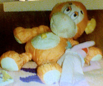 1986 Commonwealth Jumbo Love XL Orange & White Monkey