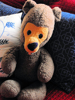 FOUND - 70's Animal Fair? DAKIN? Large BROWN & TAN BEAR with PROMINENT NOSE & OPEN MOUTH