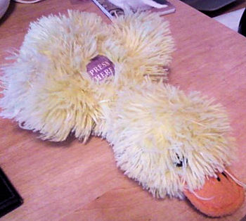 2005? DanDee Small Lying Down Duck - Press to Quack