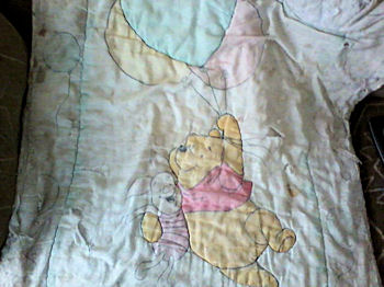 90's Winnie the Pooh & Piglet with Balloons Crib Blanket