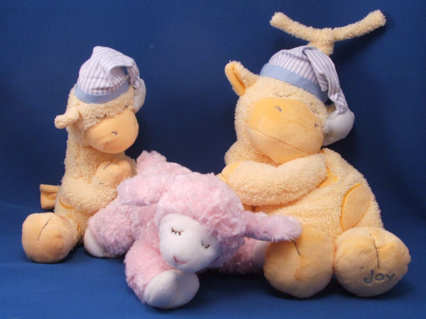 gund lamb rattle