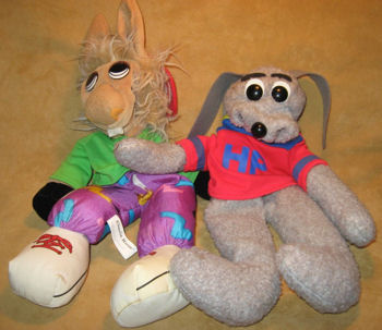 Searching - 2003 Aurora People Pals HUSH PUPPY & CHARLIE HORSE FINGER PUPPETS
