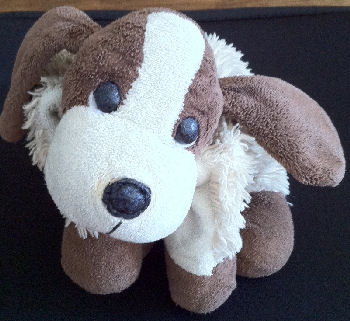 Searching - 2007 WHITE & BROWN Pillow Pet Style DOG